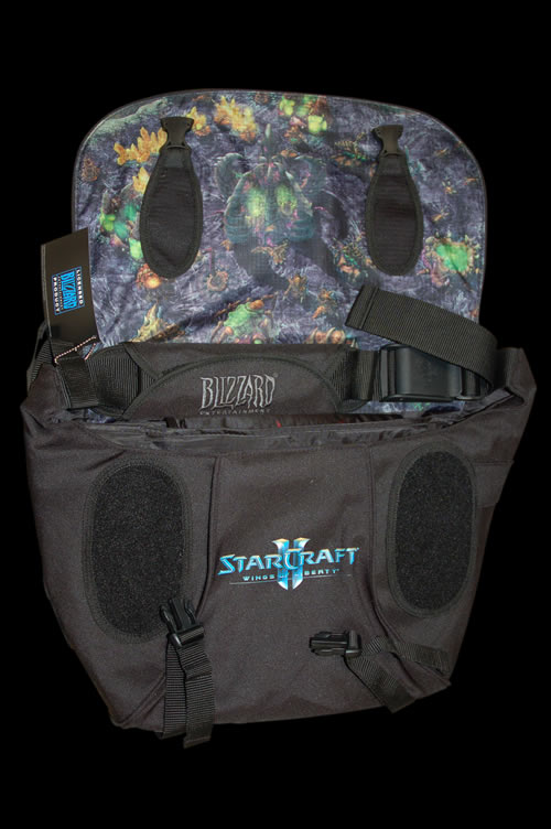 StarCraft® II Zerg Edition Messenger Bag - Фото 2
