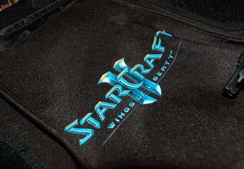 StarCraft® II Zerg Edition Messenger Bag - Фото 9