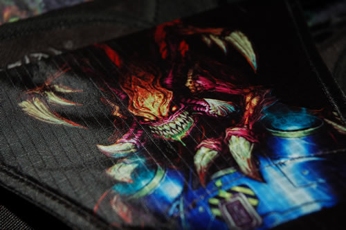 StarCraft® II Zerg Edition Messenger Bag - Фото 6
