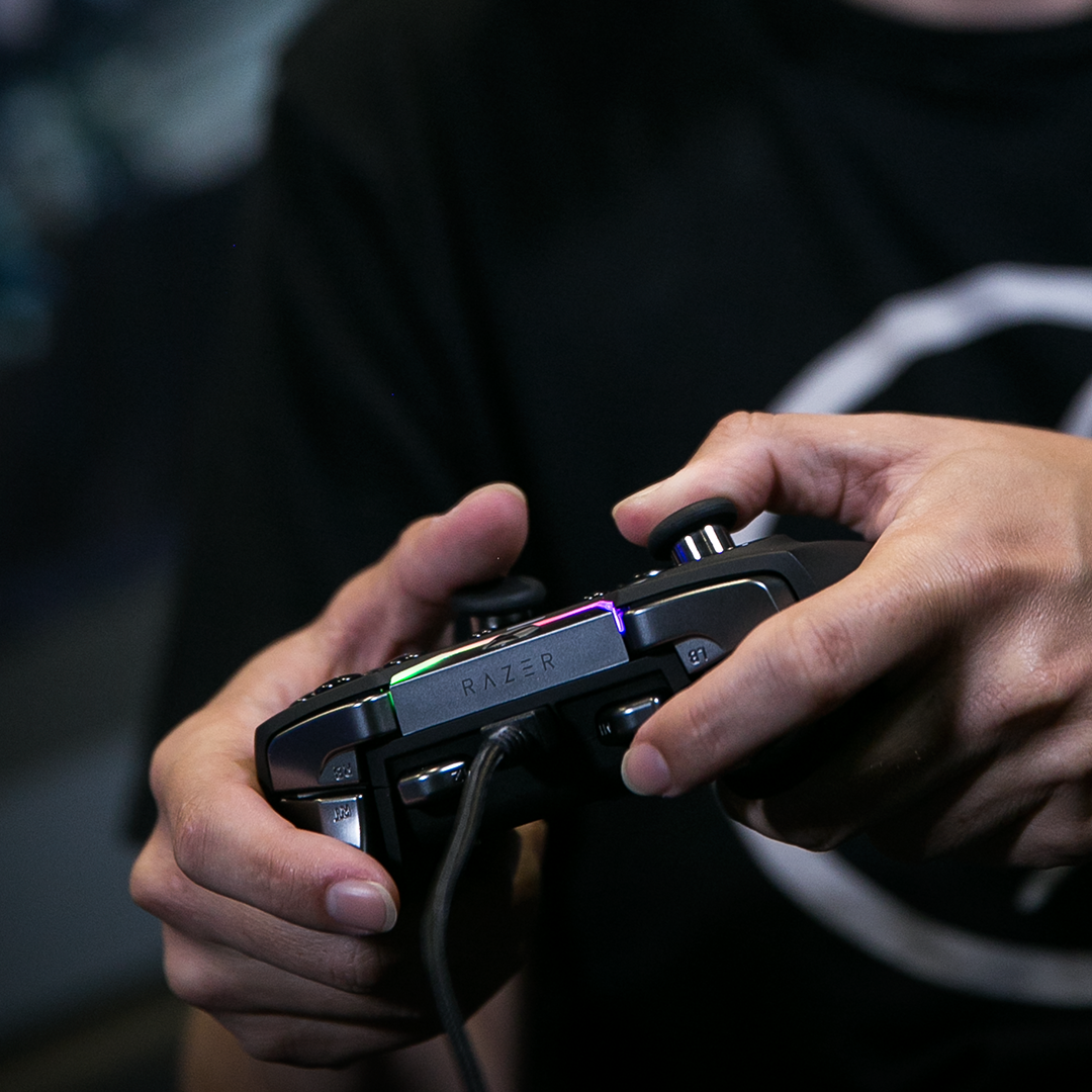 Razer Wolverine Ultimate - Фото 11