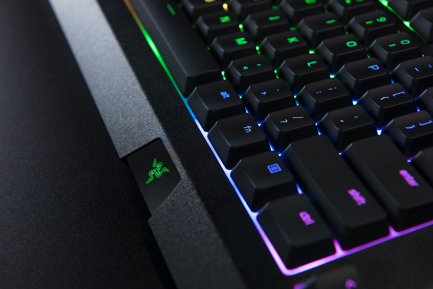 Razer Cynosa Chroma – Купить игровую клавиатуру на Razer.ru